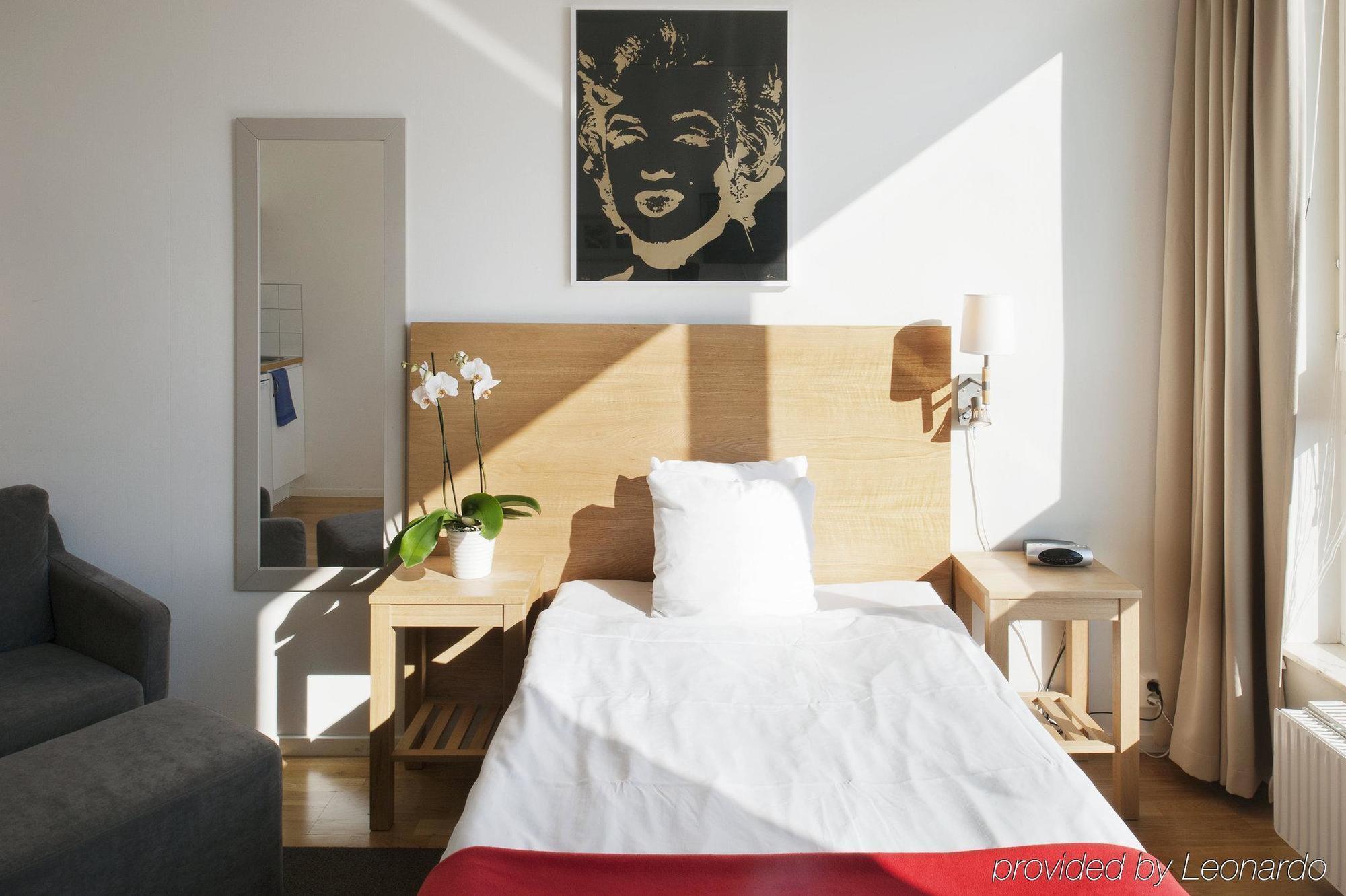 Forenom Apartments Stockholm Kista Rum bild